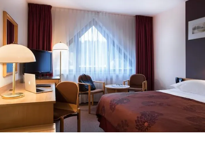 Mercure Отель Еленя-Гура