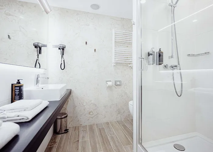 Отель Mercure Еленя-Гура